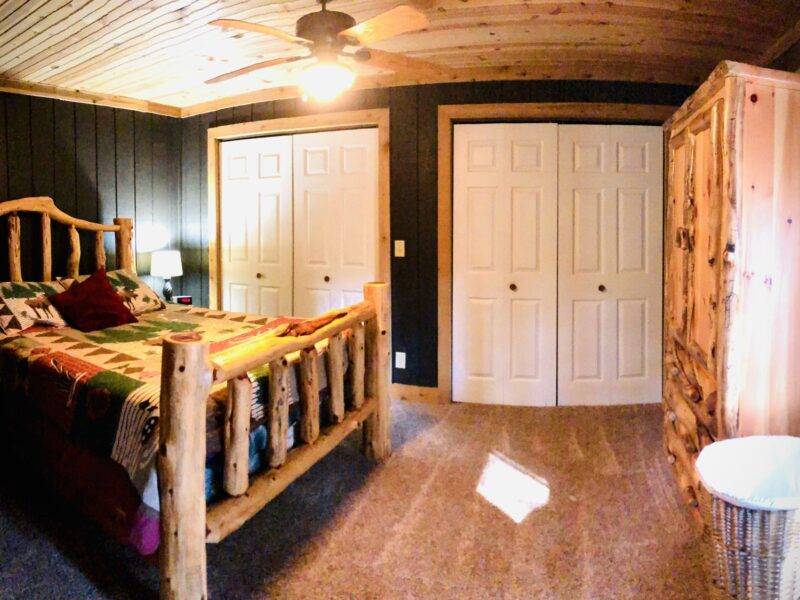 Cozy Cabin 100+ Acres